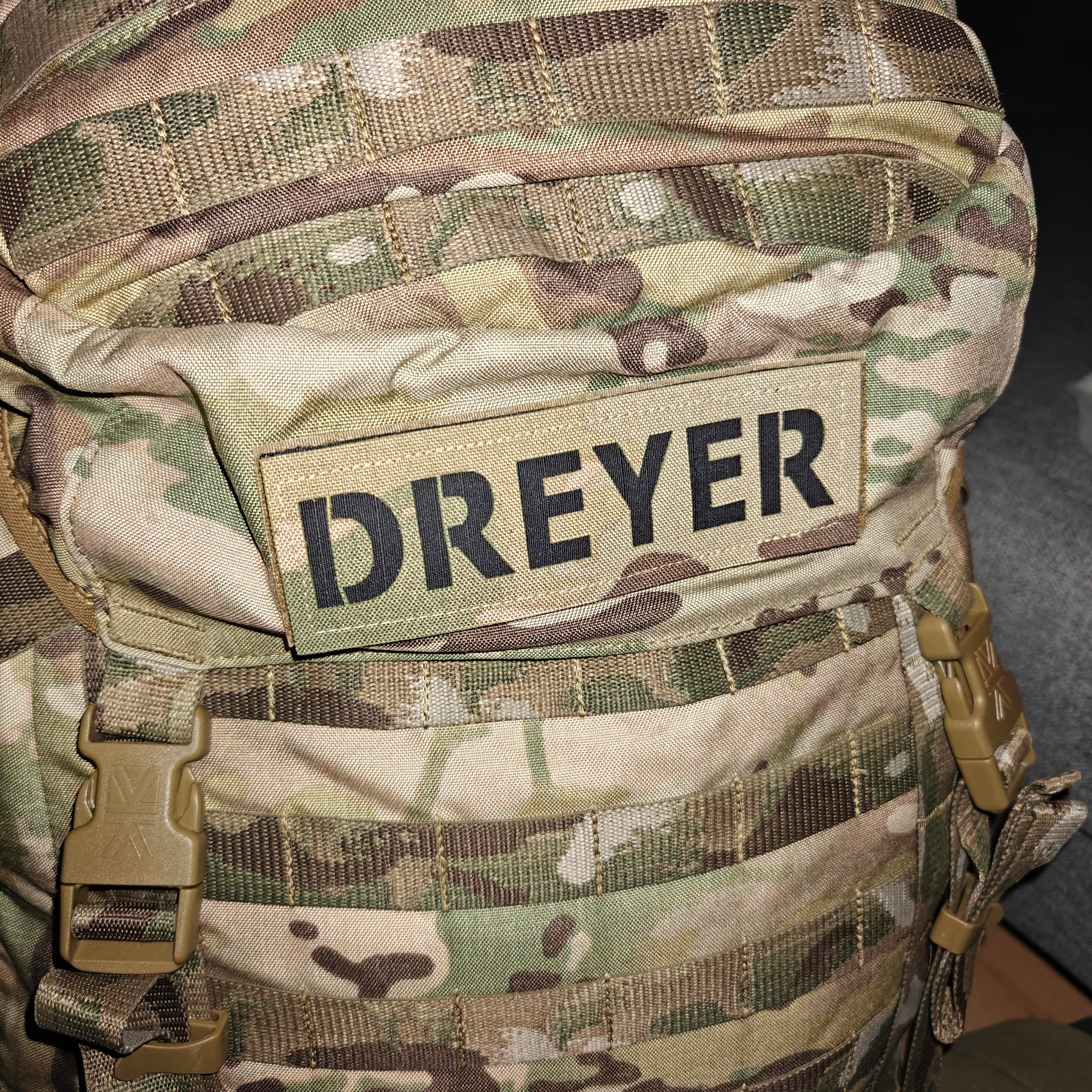 Custom Designede Funktionsmærker & Navneskilte til M/11 alm og let uniform
