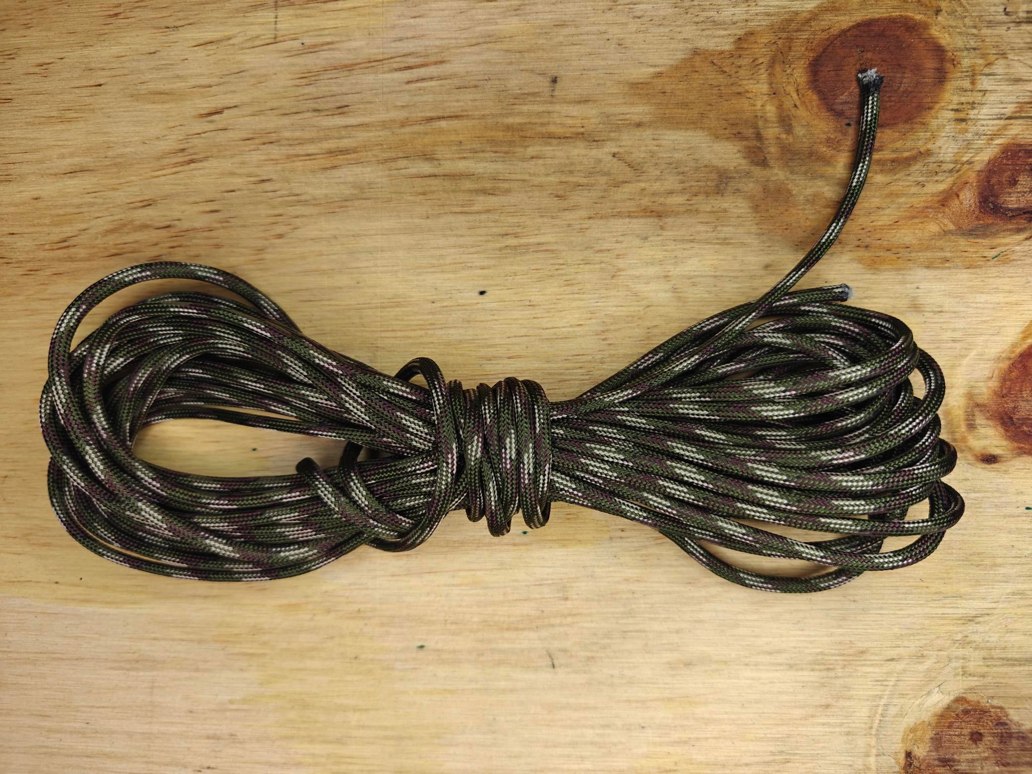 9-kernes Paracord 4mm – Camo – 10 Meter