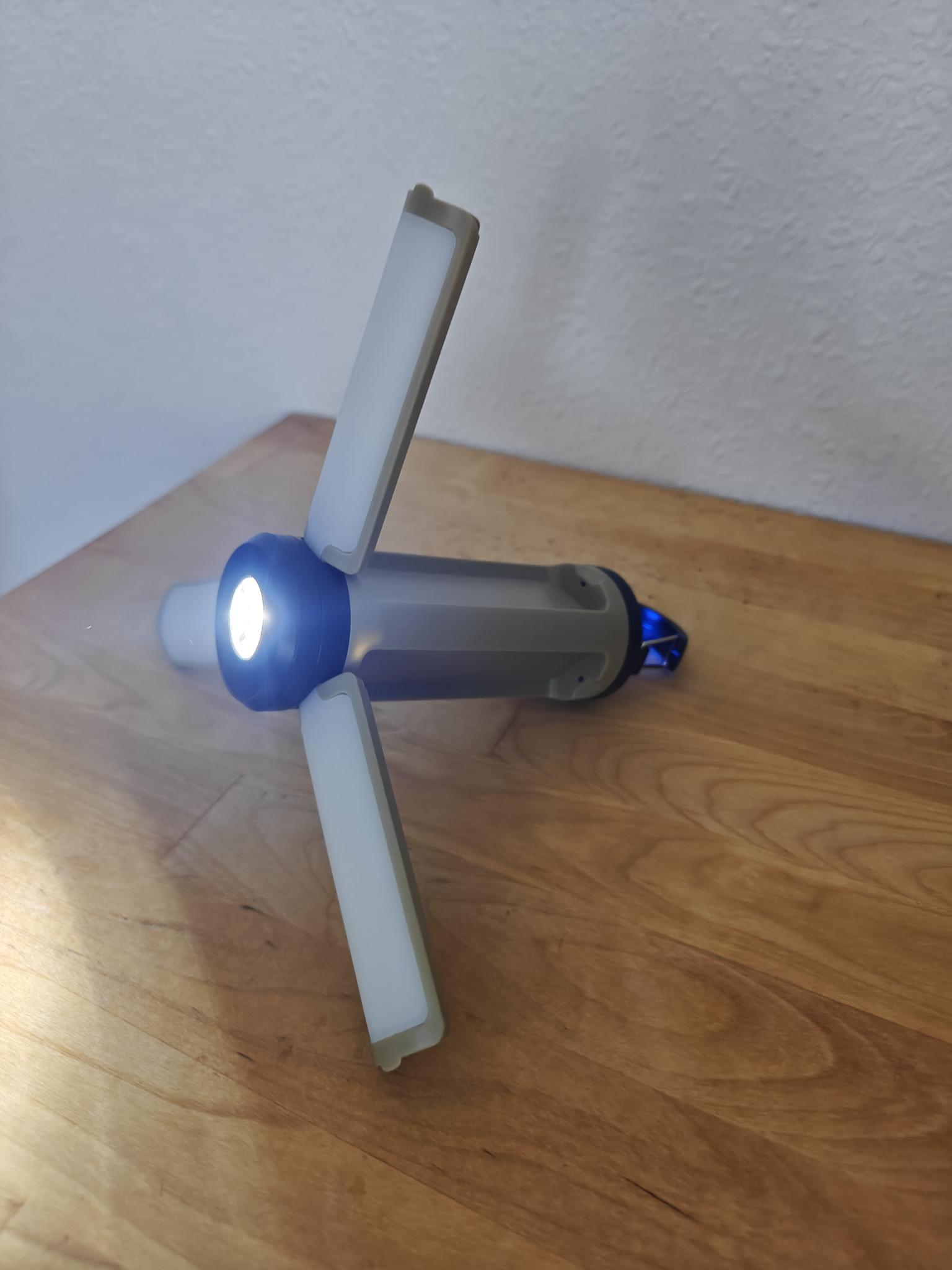 360° trebladede foldbar Campinglygte