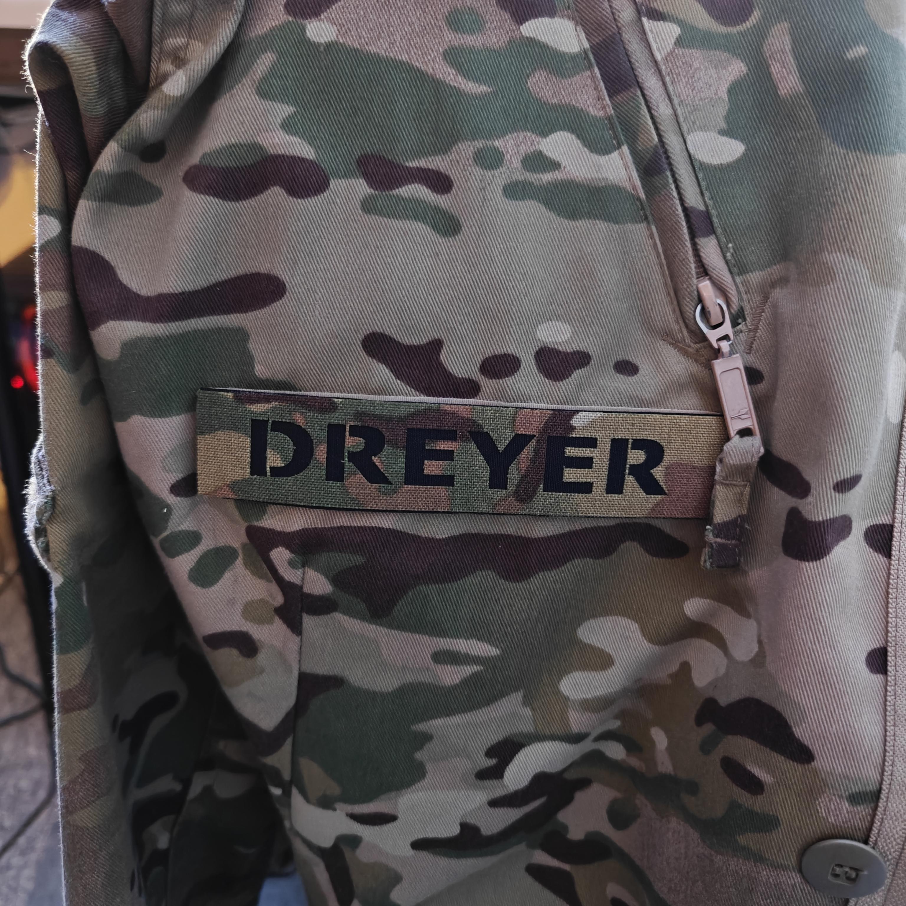 Custom Designede Funktionsmærker & Navneskilte til M/11 alm og let uniform