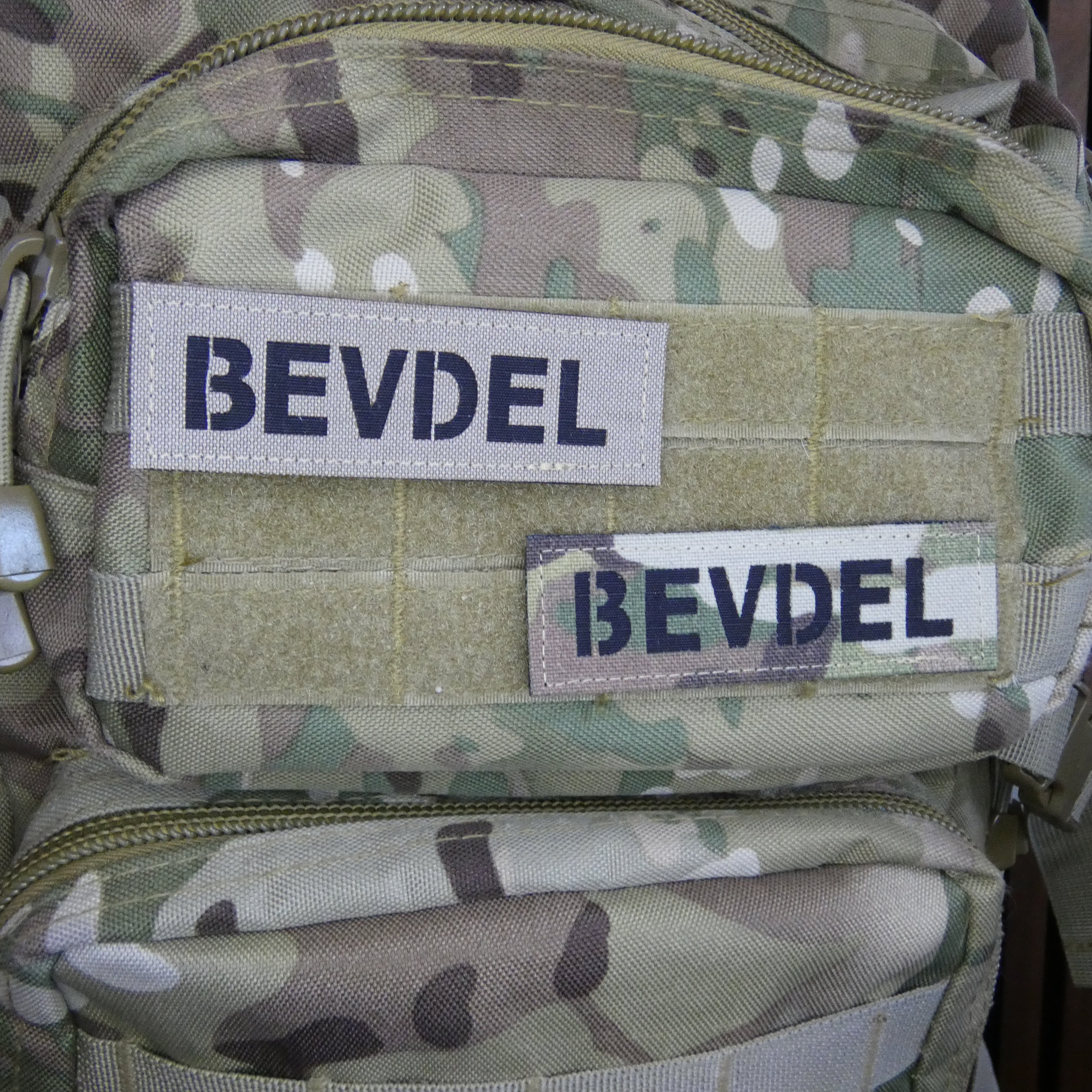 Custom Designede Funktionsmærker & Navneskilte til NCU uniform